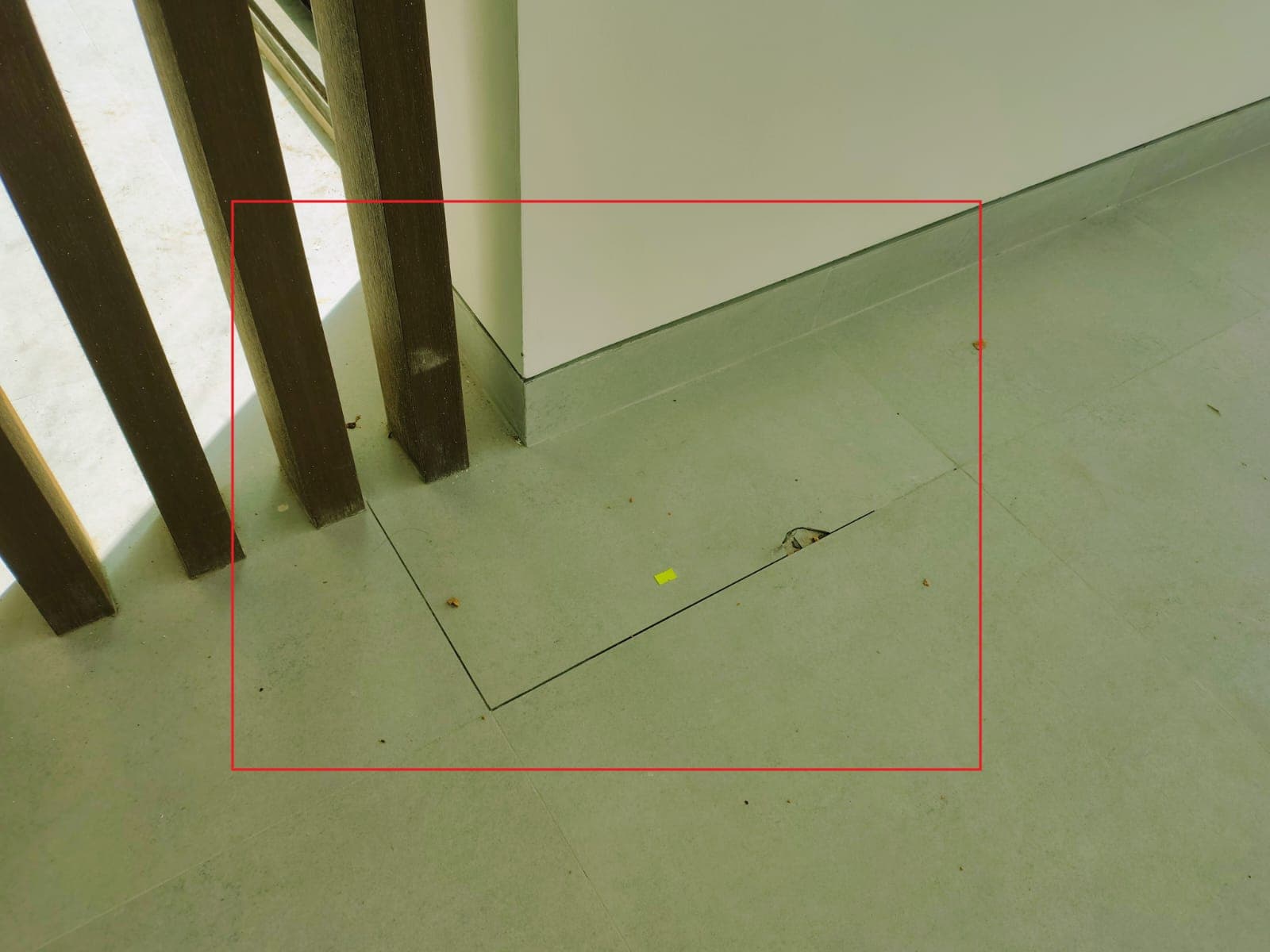 Floor defect